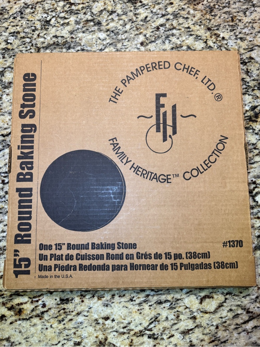 Pampered Chef 15" Round Baking Stone New in Box Vintage